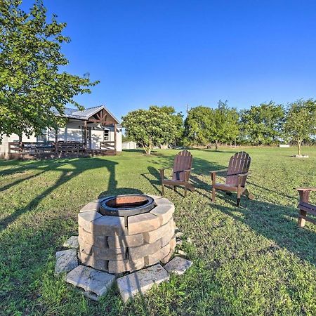 House On Cattle Farm Central To Temple And Waco Lorena Exterior foto